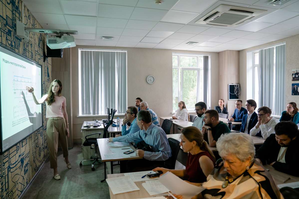 Изображение: В ВШТМиМФ завершились защиты выпускных квалификационных работ бакалавров и магистров