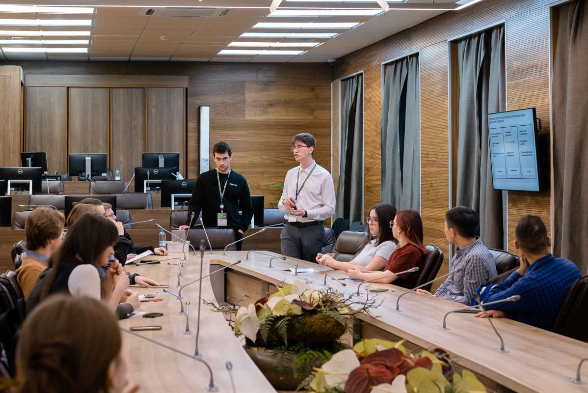 ВШТМиМФ на МКФ: диалог с индустрией и реальные карьерные траектории